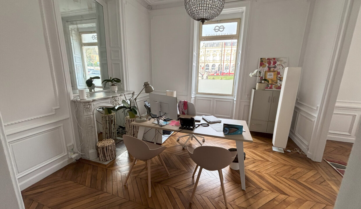 photo_1b056e66711984e089f70d45c0ab3898