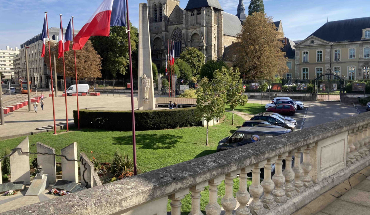 photo_21130f8339f1bb51d8b6877d8e0ef9fe