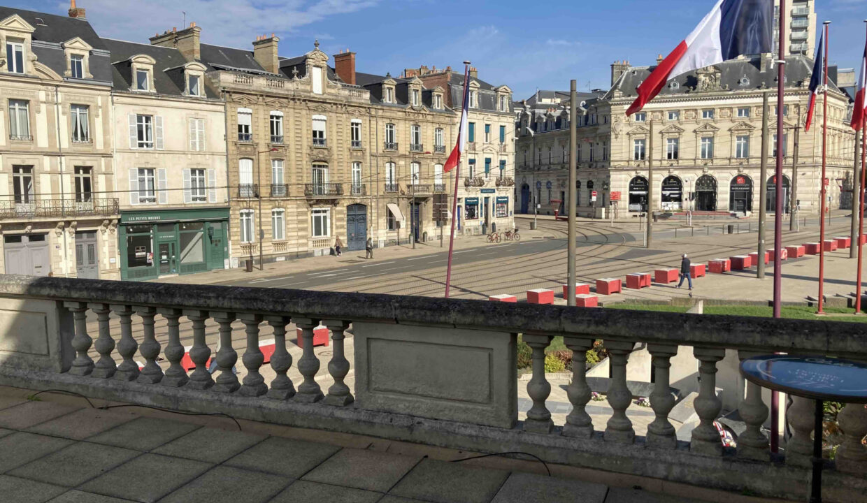 photo_597225e4a3a0cae9b28e820b703ff253