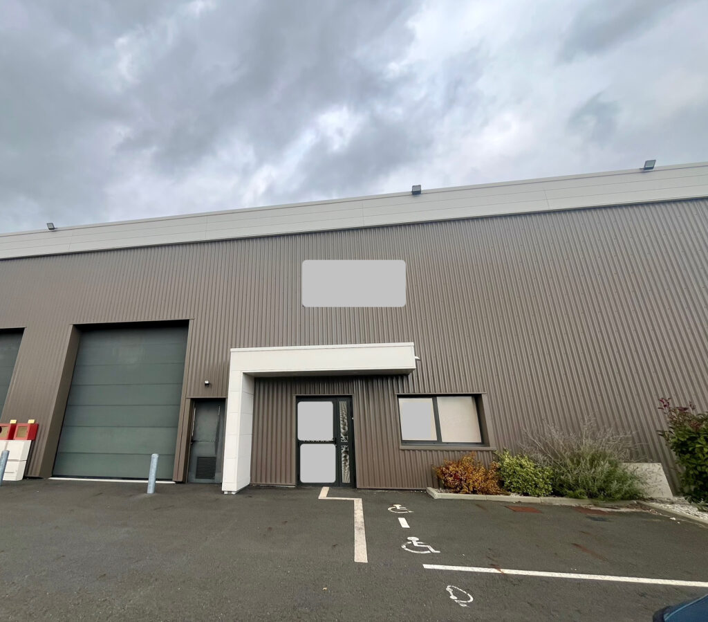 A LOUER 357,50m2 en zone industrielle