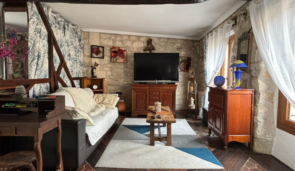 photo_45989215dc6e0117dcb785c64491e17a