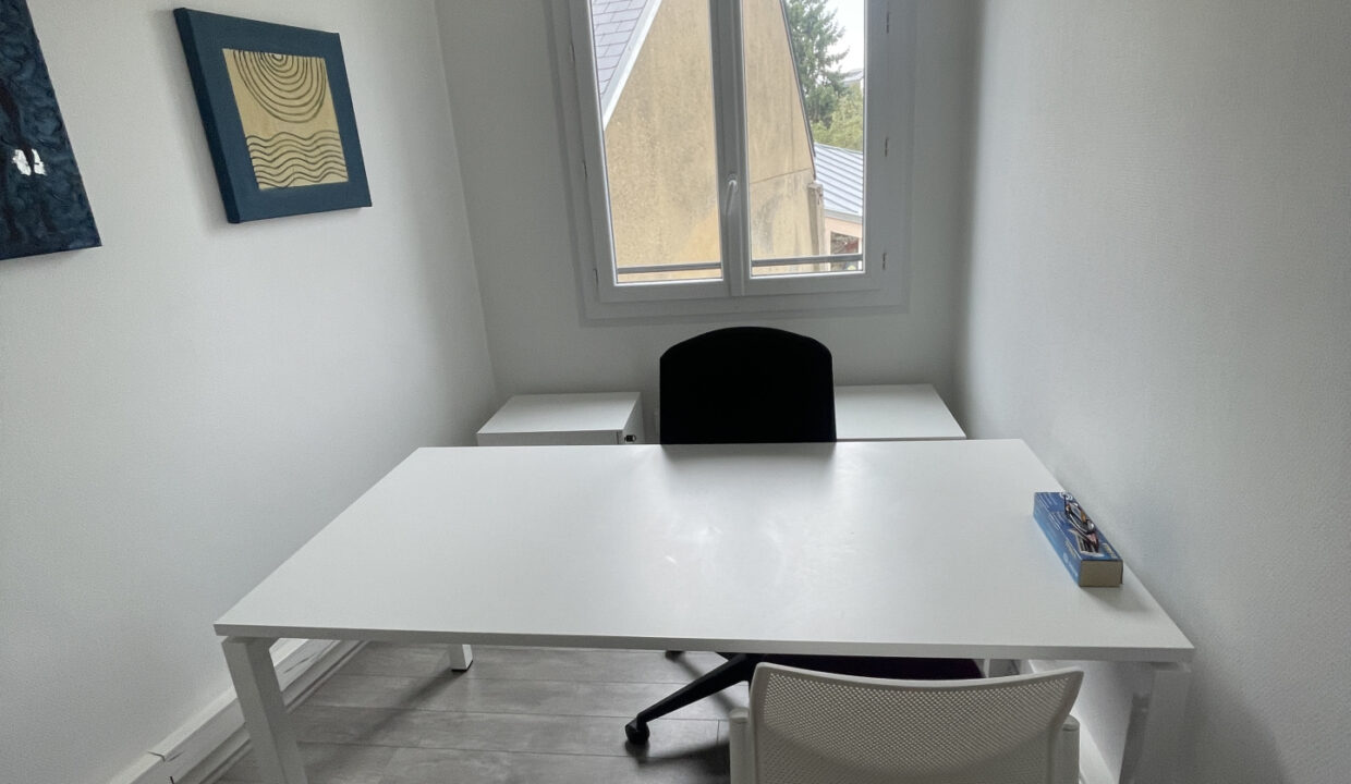 photo_f6d020a77f804af062728c48982c9356