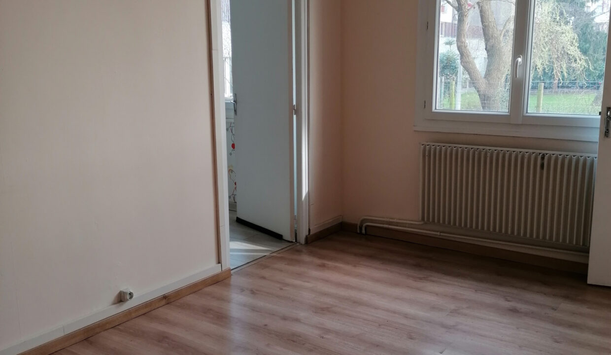 photo_46fc6d40364d28cbbdafff3baf5e415e