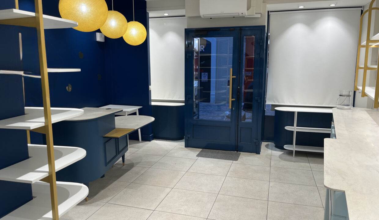 photo_69d5cb6103d875451fe6aae18796cef4