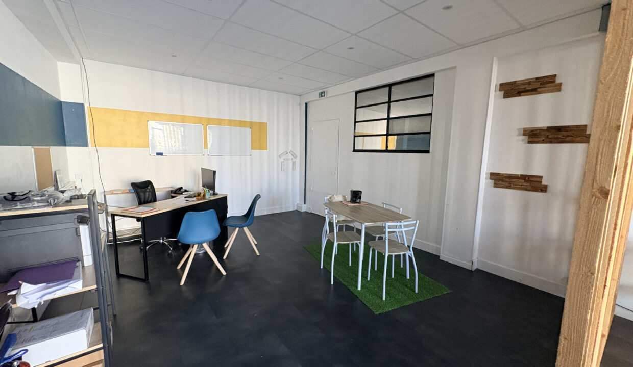 photo_67fd8edd71d8f0f9d8e66b28f01f544f